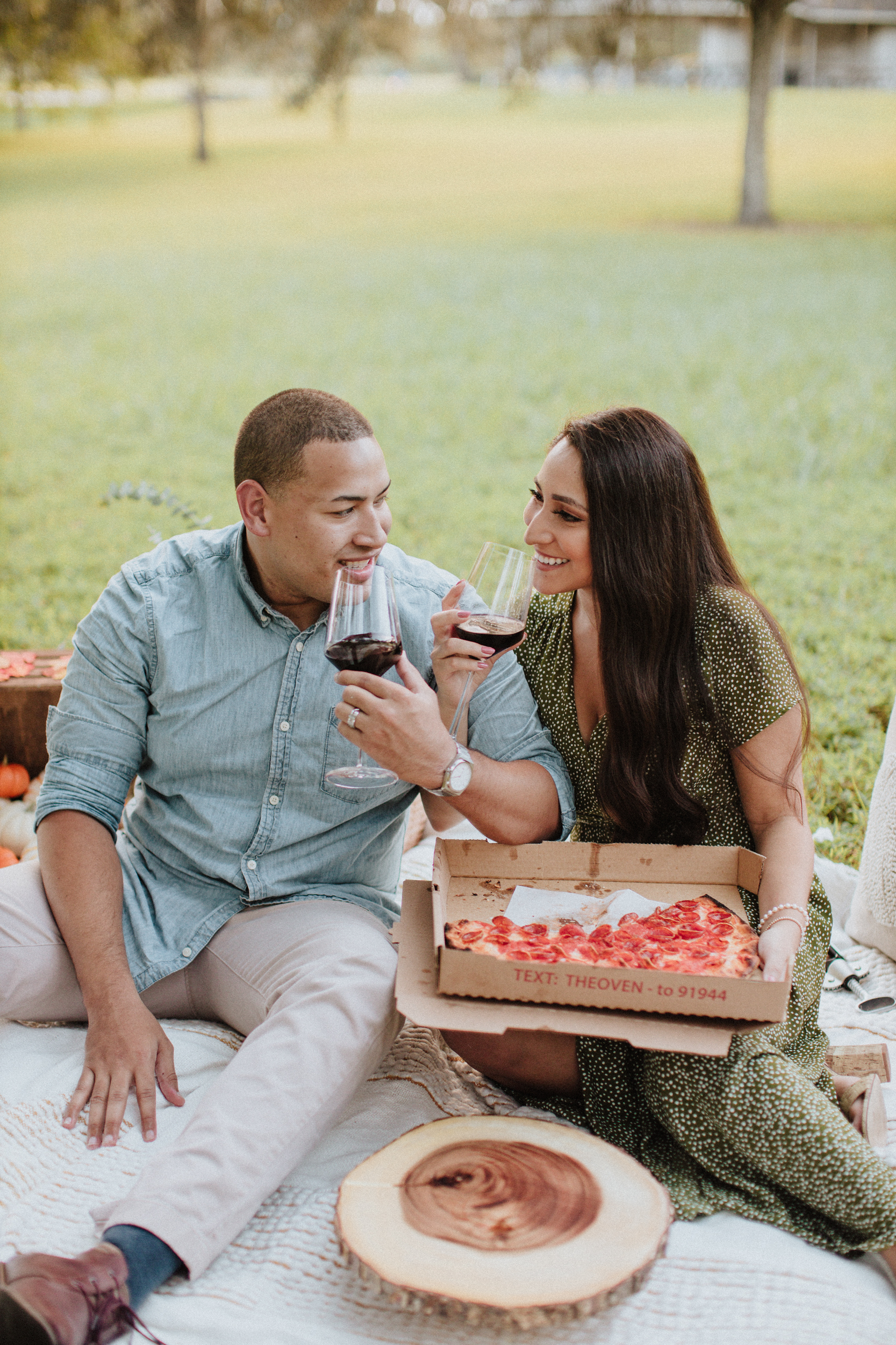 Fall Photoshoot - Pizza & Wine Picnic