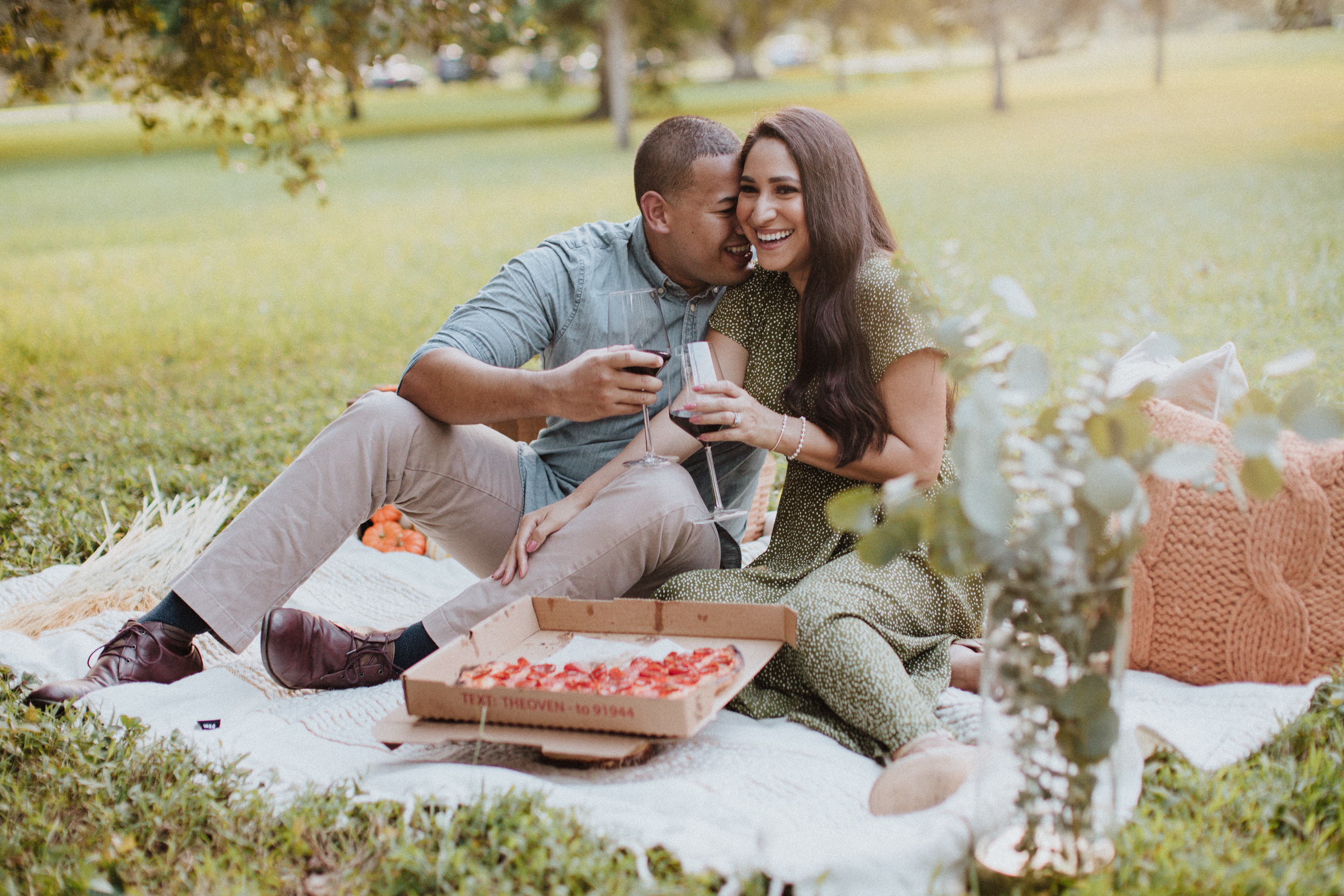 Fall Photoshoot - Pizza & Wine Picnic